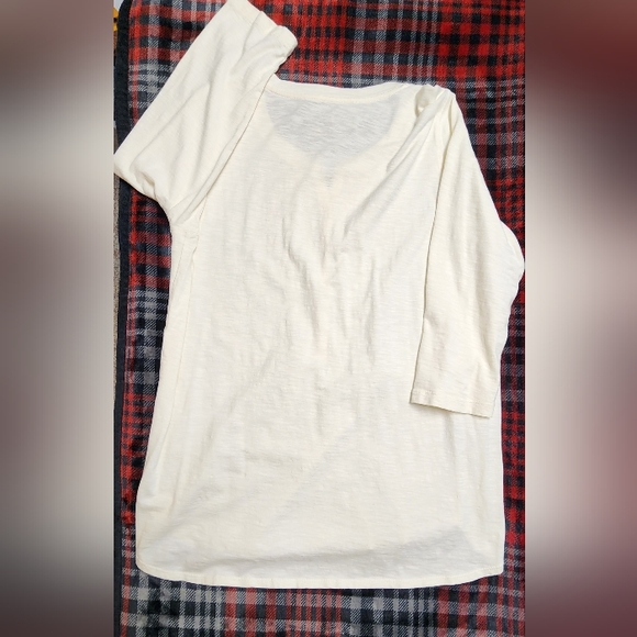 Eddie Bauer Ruffle & Button front shirt, Cream color, size L - Picture 6 of 7